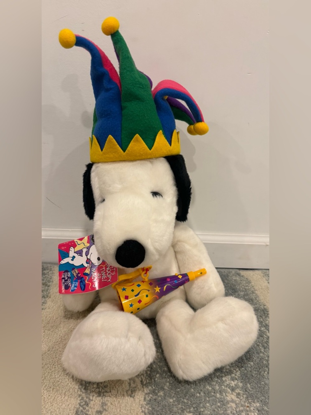 Macy's Limited Edition Snoopy Peanuts Plush New Years Millennium 2000 NWT